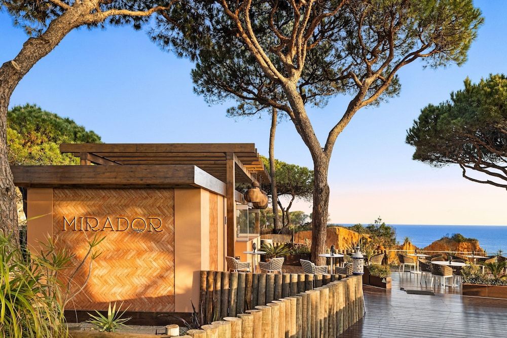 undefined Pine Cliffs Hotel, a Luxury Collection Resort, Algarve 10