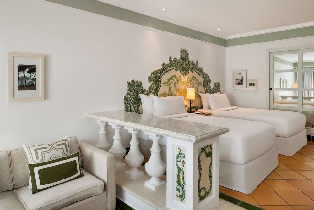 Grand Room, 2 Twin Beds, Non Smoking, Resort View (Balcony)