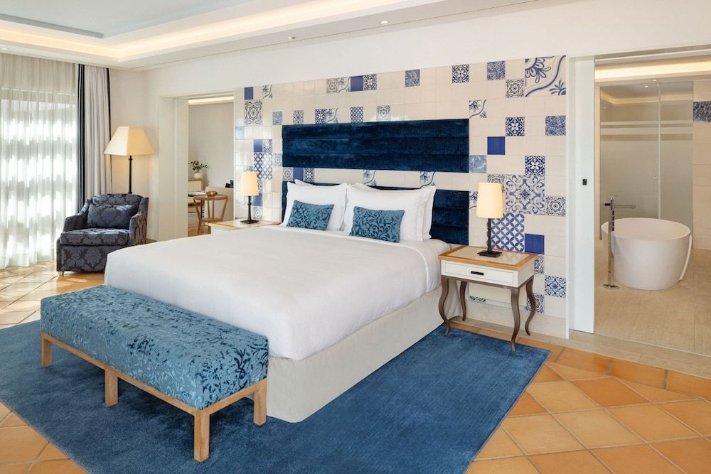 undefined Pine Cliffs Hotel, a Luxury Collection Resort, Algarve 4