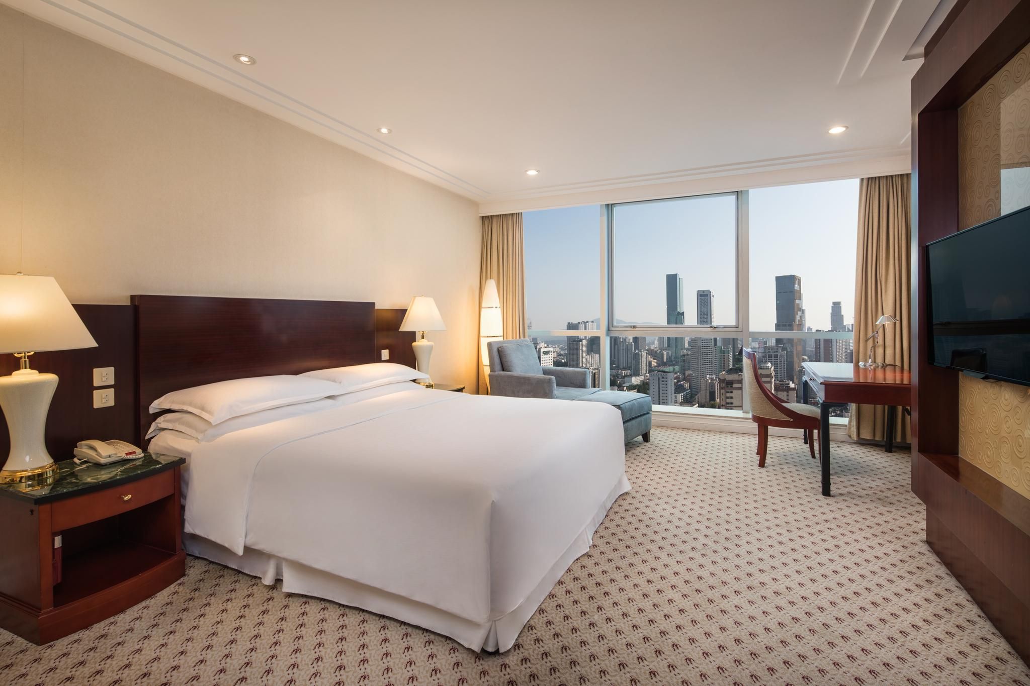 Classic King Room, Guest room, 1 King, City view