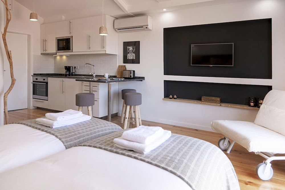 undefined Bairro Studio Apartment - by LU Holidays 10