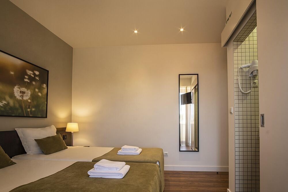 Riversuites Basic Twin Room, 2 Twin Beds 3