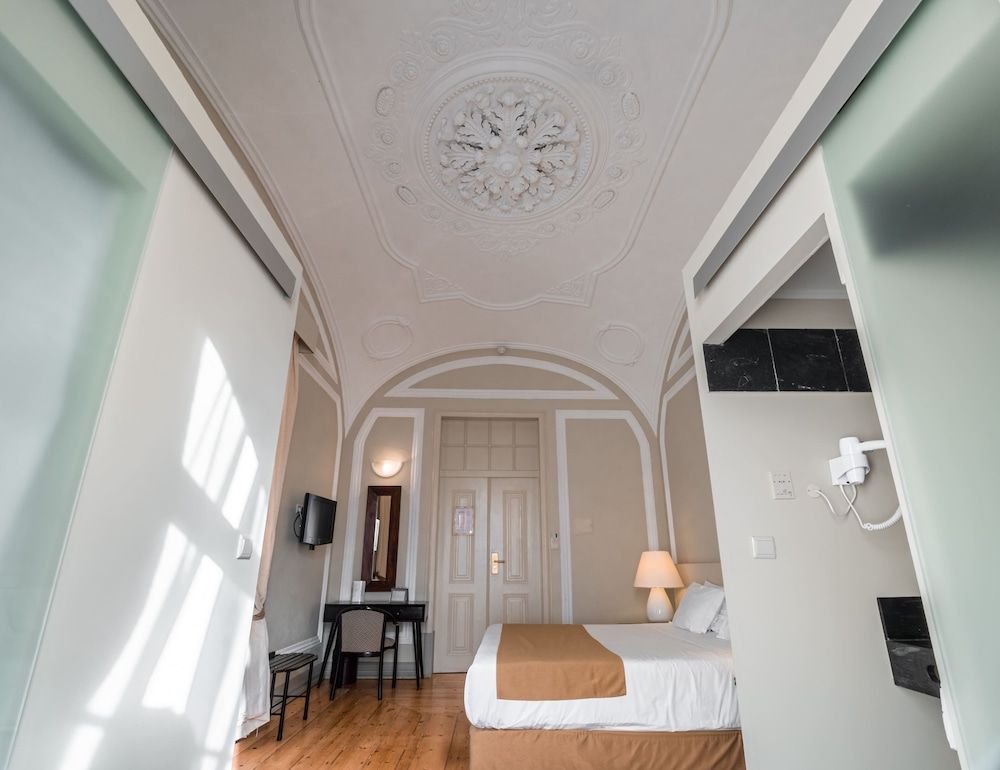 Hotel de Moura Standard Double or Twin Room 15