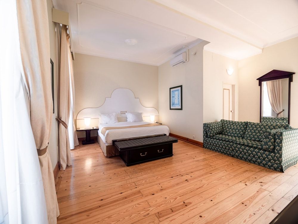 Hotel de Moura Superior Double or Twin Room 14