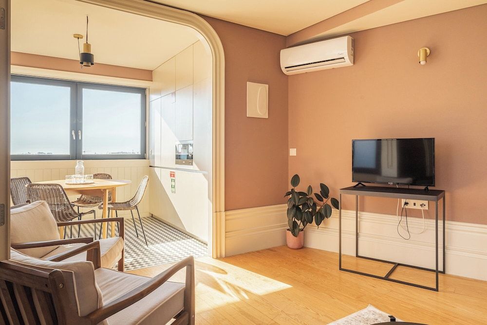 Aparthotel Oporto Alves da Veiga Standard Apartment, 1 Bedroom, Pool View 14