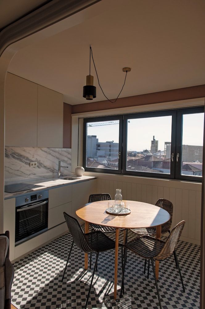 Aparthotel Oporto Alves da Veiga Standard Apartment, 1 Bedroom, Pool View 4