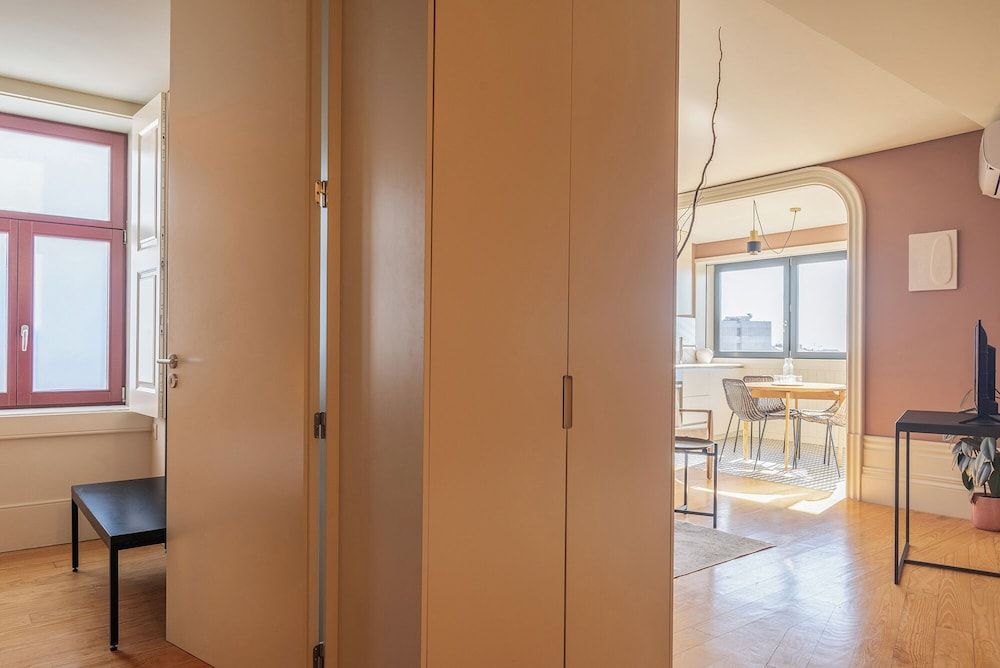 Aparthotel Oporto Alves da Veiga Standard Apartment, 1 Bedroom, Pool View 11