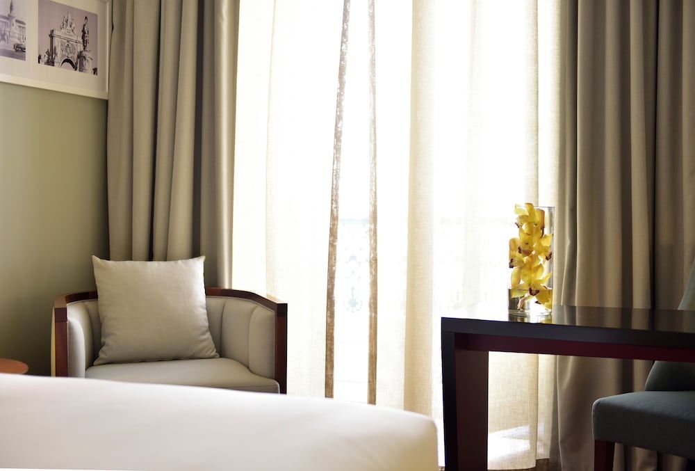 Pousada de Lisboa, Praça do Comércio - Small Luxury Hotel Classic Room (King Size Bed) 2
