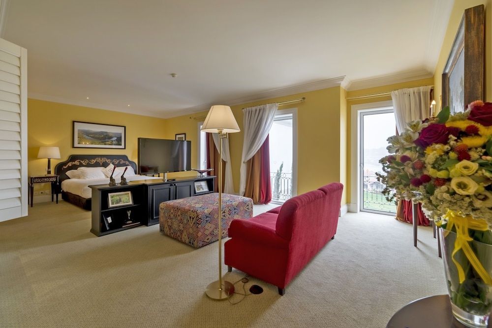 The Yeatman Hotel Suite - City or River or Garden View - Low Floors 1,2 of East wing requiring 2 lifts to be accessed 6