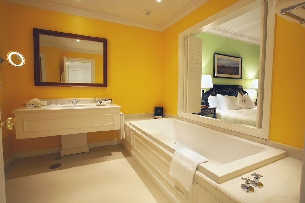The Yeatman Hotel Suite - City or River or Garden View - Low Floors 1,2 of East wing requiring 2 lifts to be accessed 2