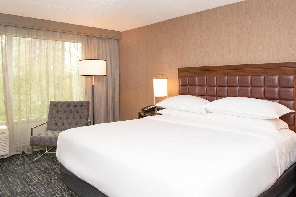 Executive Room, 1 King Bed with Sofa bed, Non Smoking