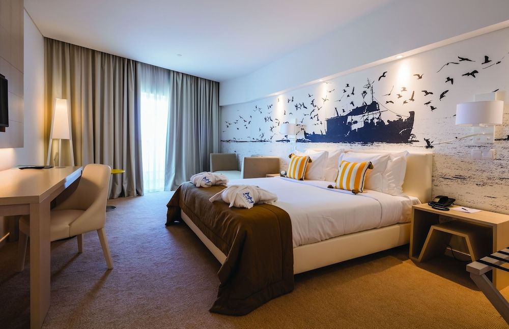 MH Peniche Standard Double Room 7