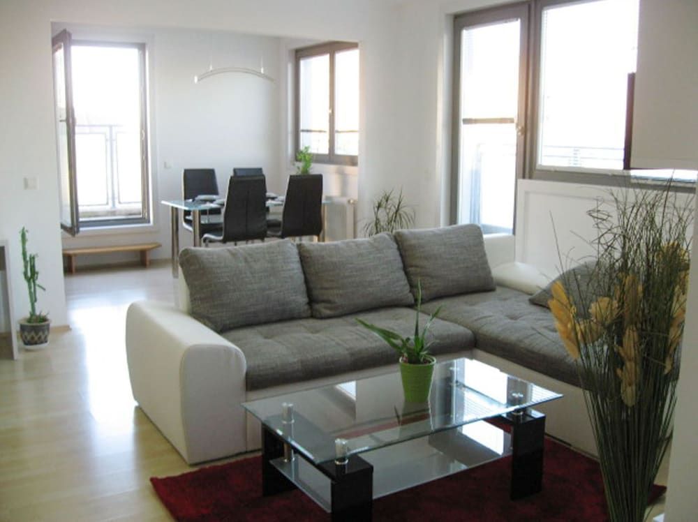 undefined Panorama Apartment Vienna 9