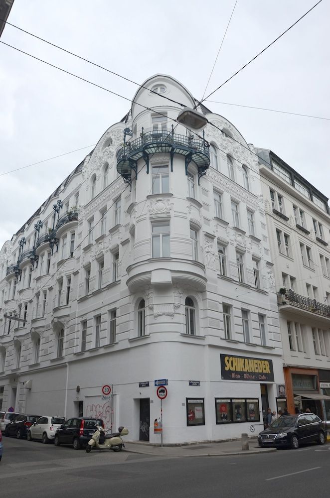 undefined Soho Apartments - Grand Soho 3