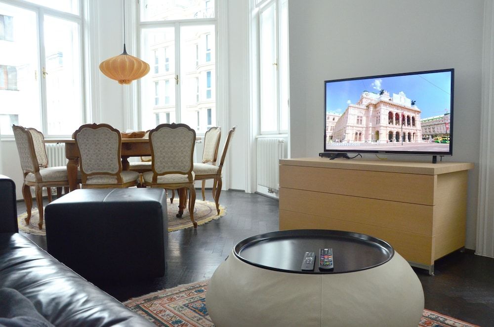 undefined Soho Apartments - Grand Soho 10