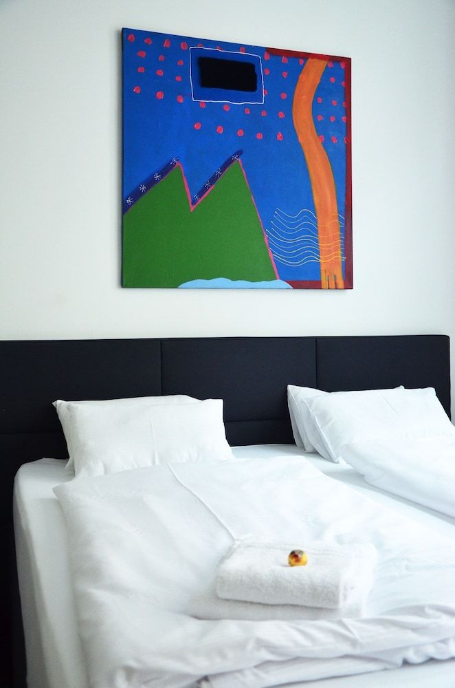 undefined Soho Apartments - Grand Soho 4