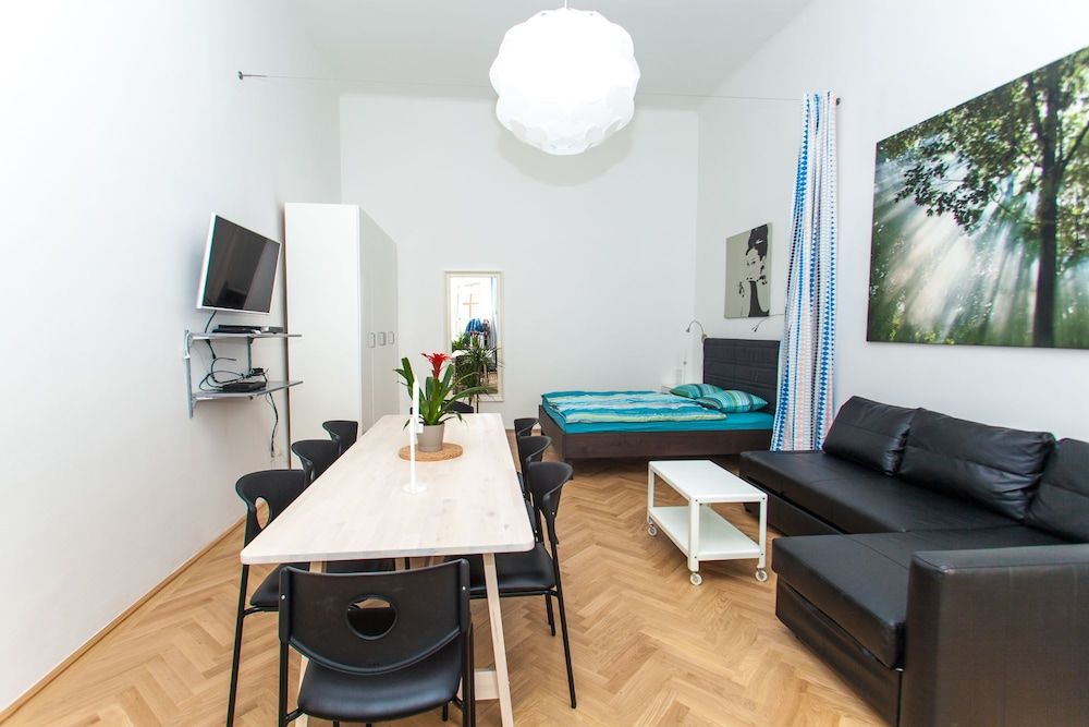 Vienna Hotspot - Staatsoper Comfort Apartment, 2 Bedrooms (TOP 8 C) 13