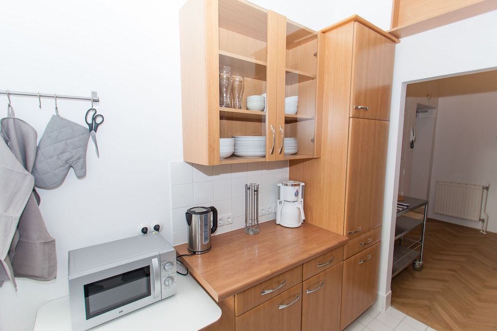 Vienna Hotspot - Staatsoper Comfort Apartment, 2 Bedrooms (TOP 8 C) 12