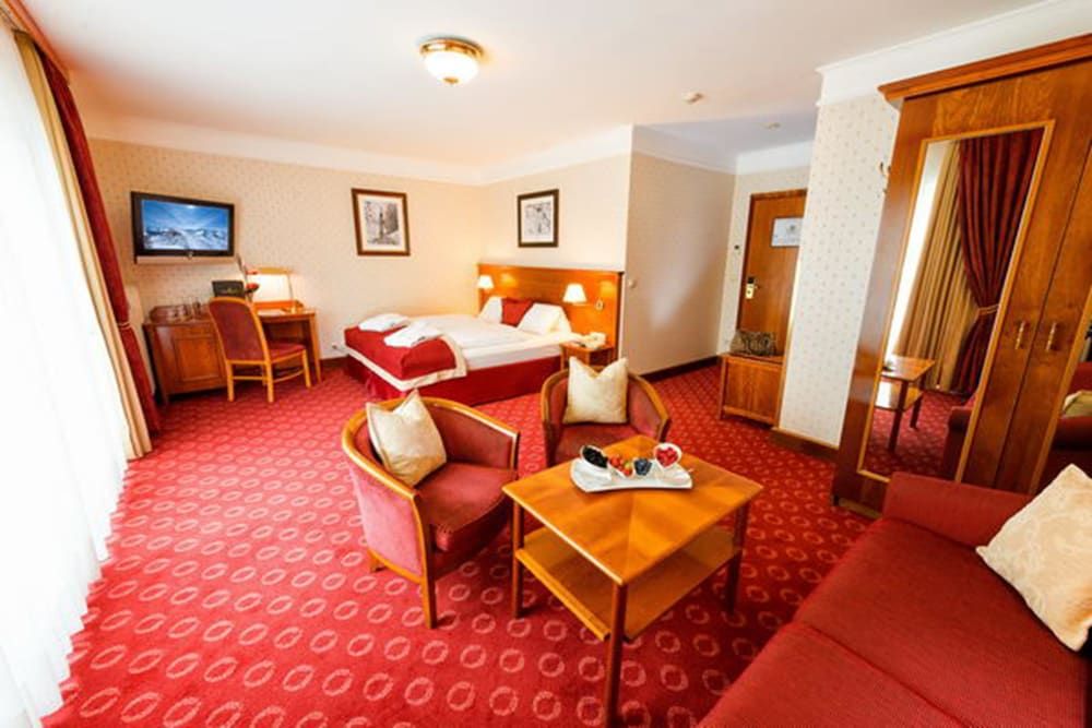 Deluxe Quadruple Room