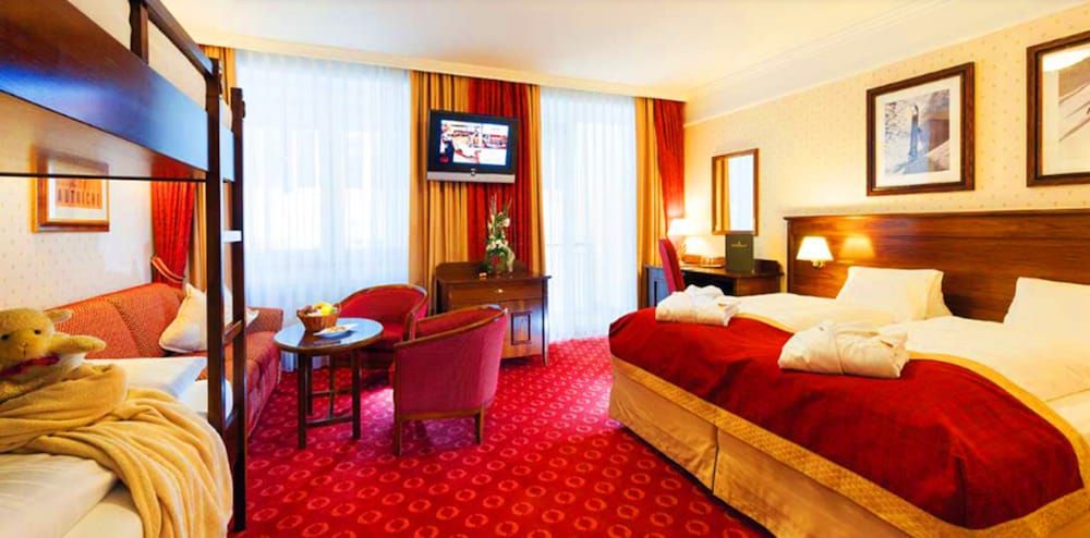 Deluxe Quadruple Room