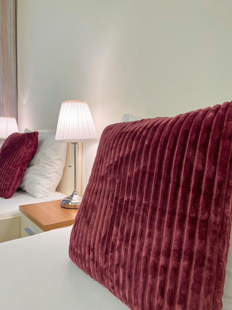 Riess City Rooms - Self Check-In Twin Room 5