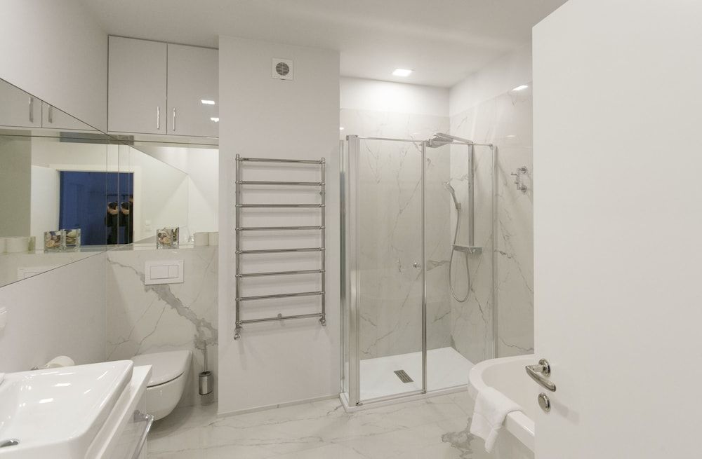 Heart of Vienna Homes Luxury Apartment, 2 Bedrooms, 2 Bathrooms 11