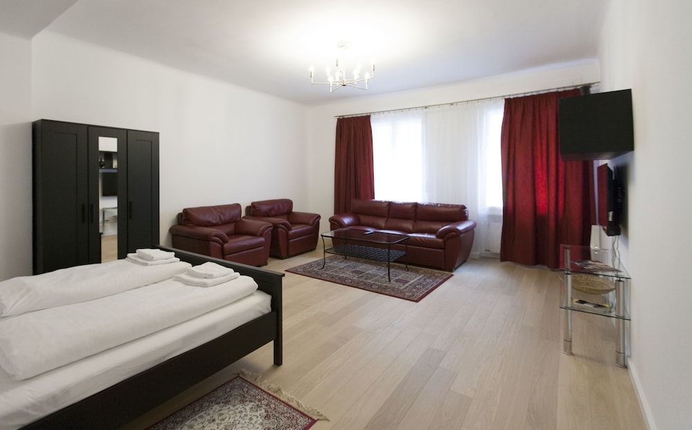 undefined Heart of Vienna Homes 2