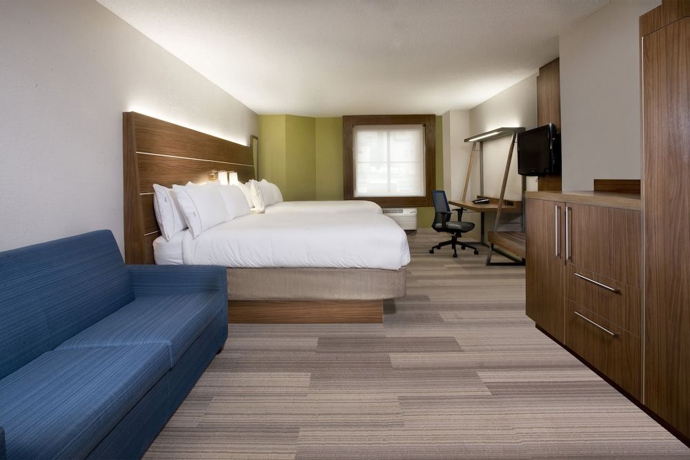 Standard Room, 2 Double Beds (Extra Floor Space)