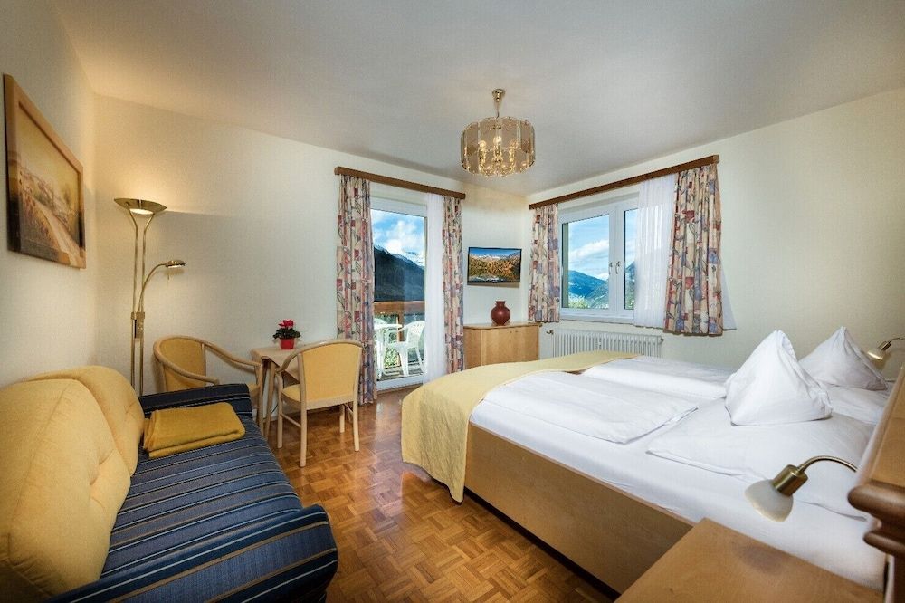 Panoramic Double Room, Balcony, Valley View