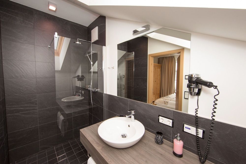 Living Schönwies Apartment, 2 Bedrooms, Balcony (exkl. Final cleaning and city tax) 14