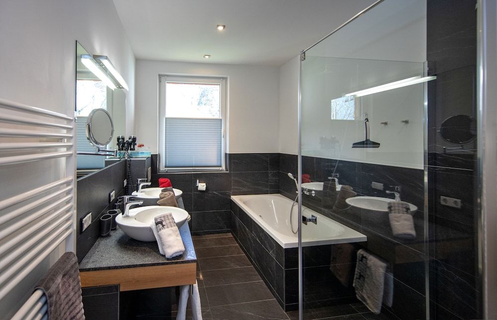 Living Schönwies Apartment, 2 Bedrooms, Balcony (exkl. Final cleaning and city tax) 13