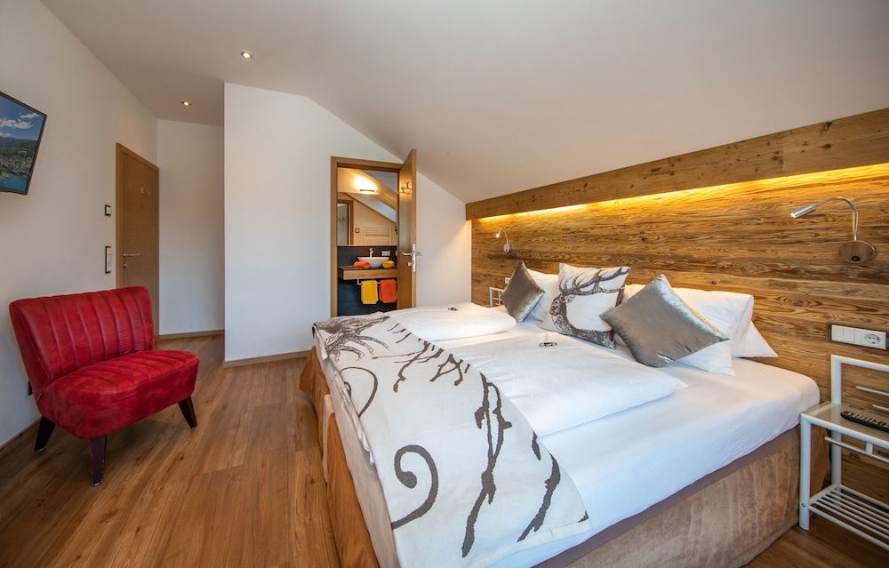 Living Schönwies Apartment, 2 Bedrooms, Balcony (exkl. Final cleaning and city tax) 4