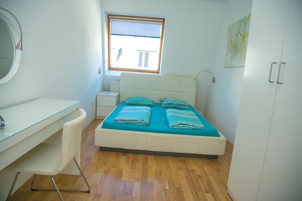 undefined Vienna Hotspot - Rathaus Nähe 9