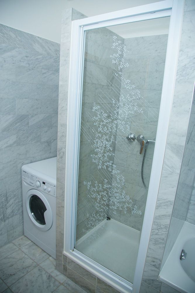 Vienna Hotspot - Rathaus Nähe Deluxe Penthouse, 3 Bedrooms, Terrace (TOP 28) 21