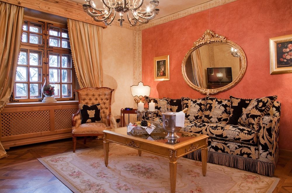 Schloss Matzen Deluxe Suite, Park View 7