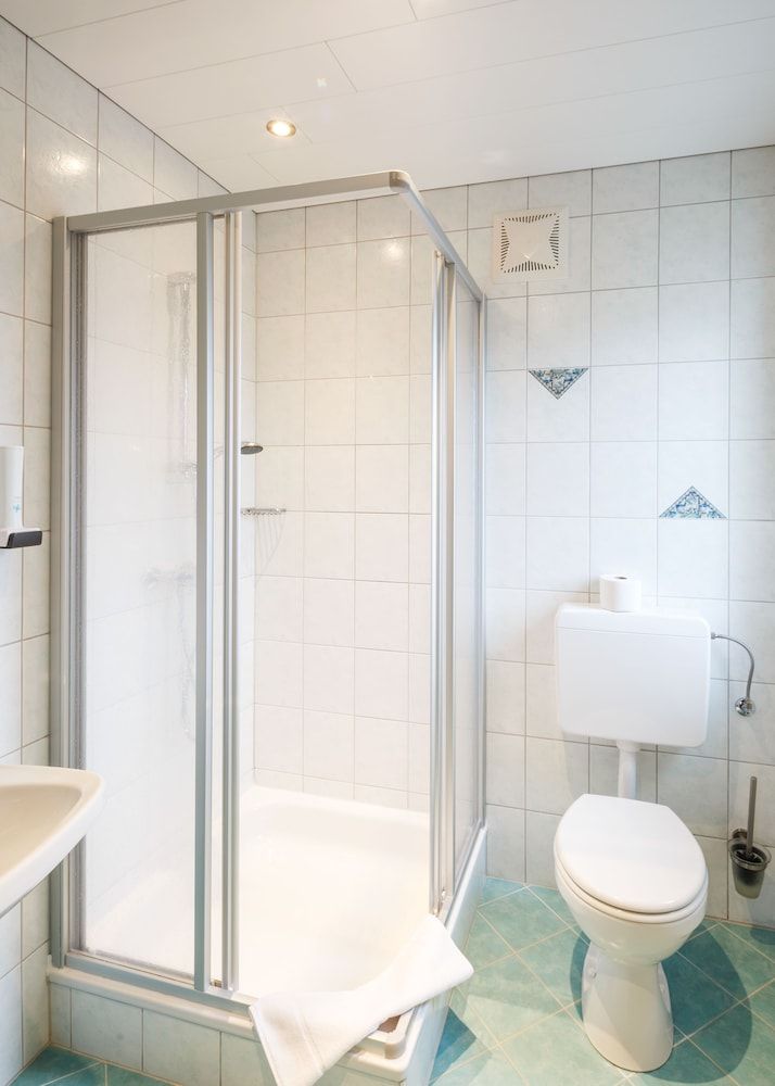 Pension Jageredt Comfort Triple Room, 1 Bedroom, Garden Area 5