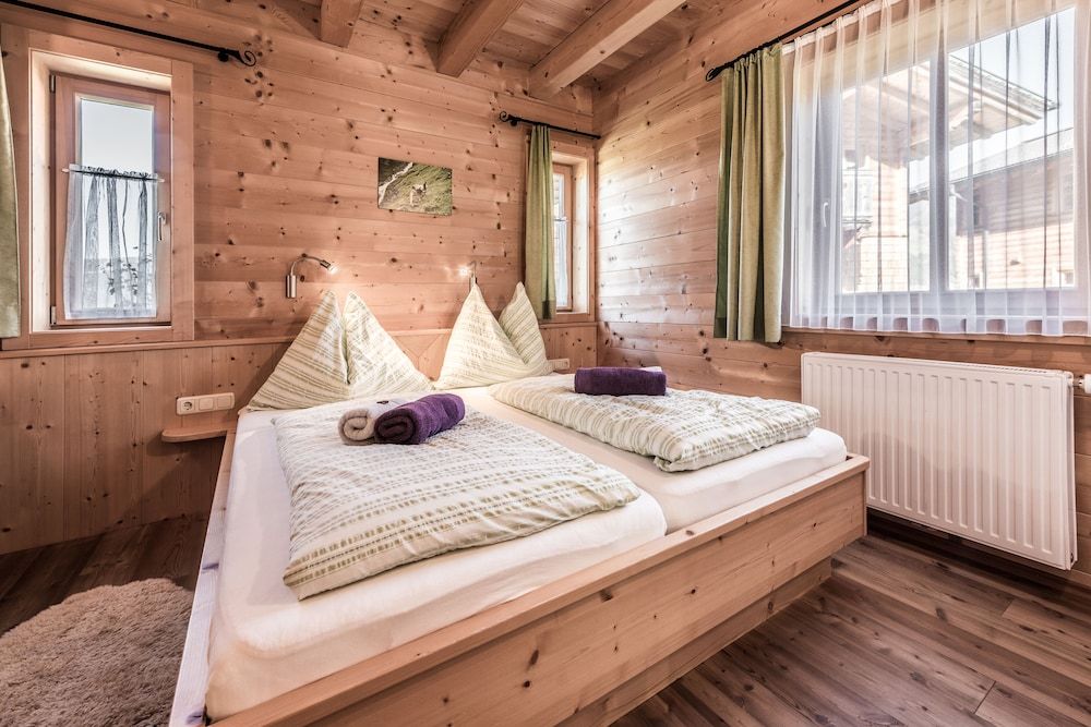 Chalet, Balcony, Mountain View (Kitzsteinhorn - 4 People)