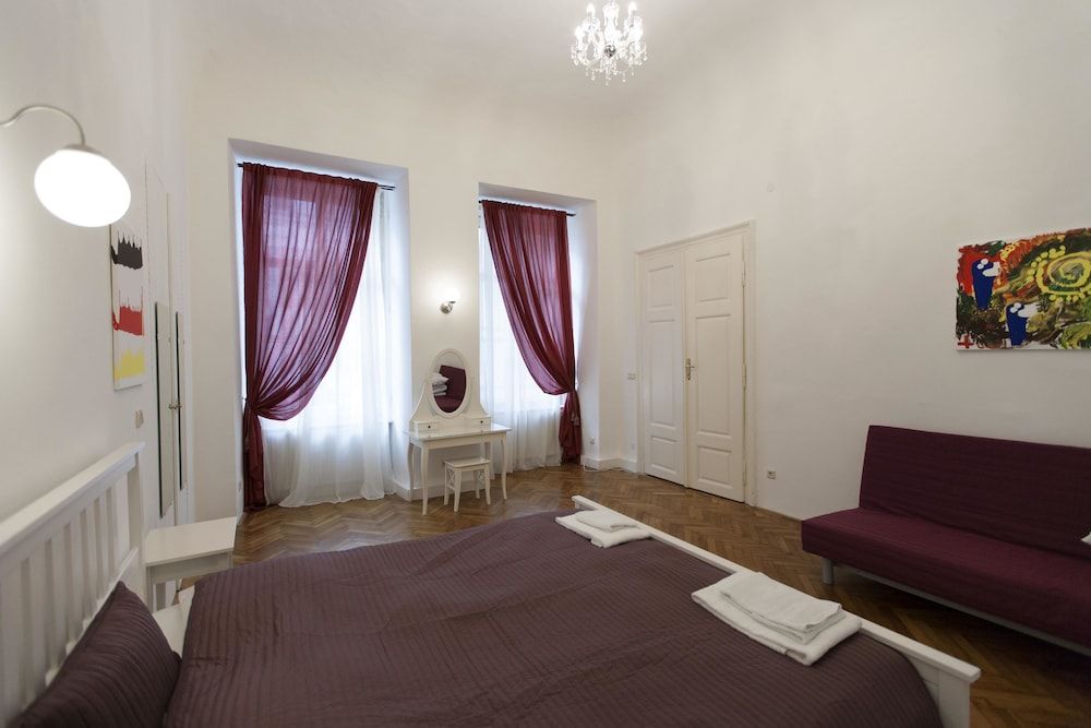 Heart of Vienna Luxury Residence Luxury Apartment, 2 Bedrooms, Kitchen (including 70 € cleaning fee) 12