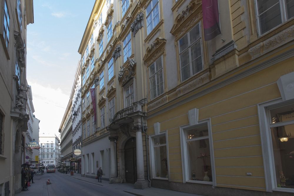 undefined Heart of Vienna Luxury Residence 4