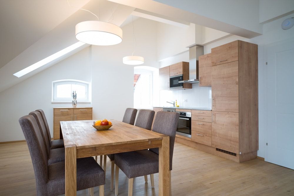 Central Lake View Suites Villa Julia by we rent Deluxe Penthouse, 2 Bedrooms 3