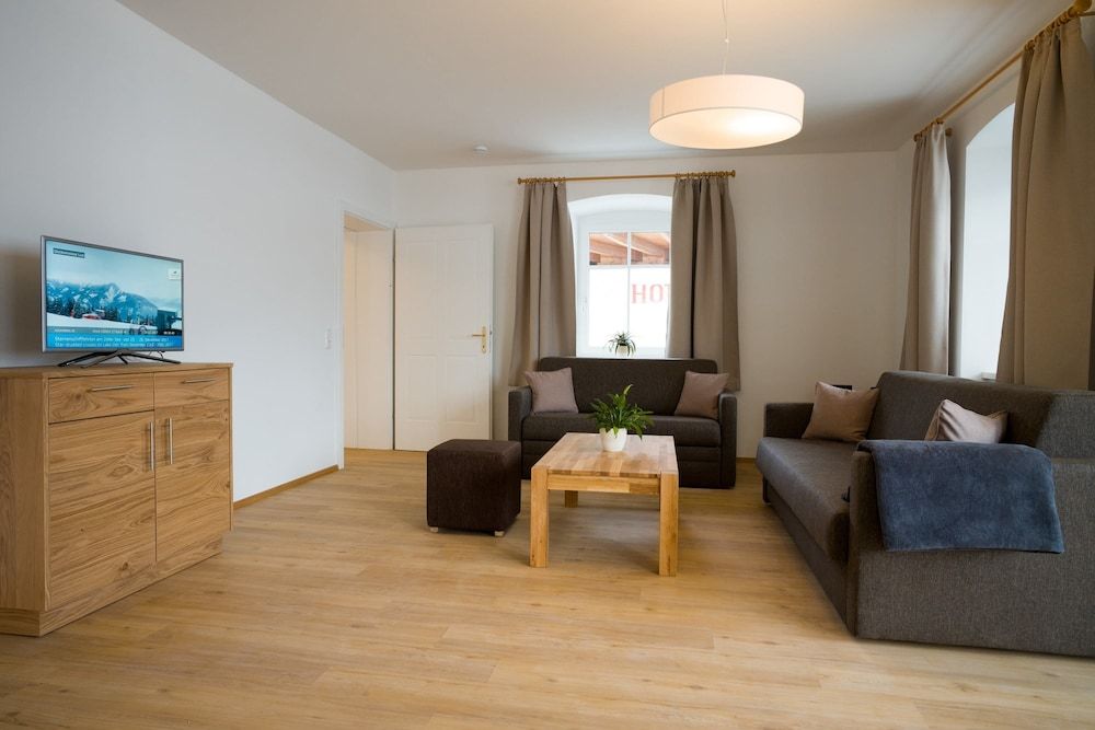 Central Lake View Suites Villa Julia by we rent Deluxe Suite 7