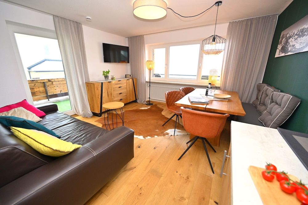 Comfort Condo, 2 Bedrooms, Mountain View (10)