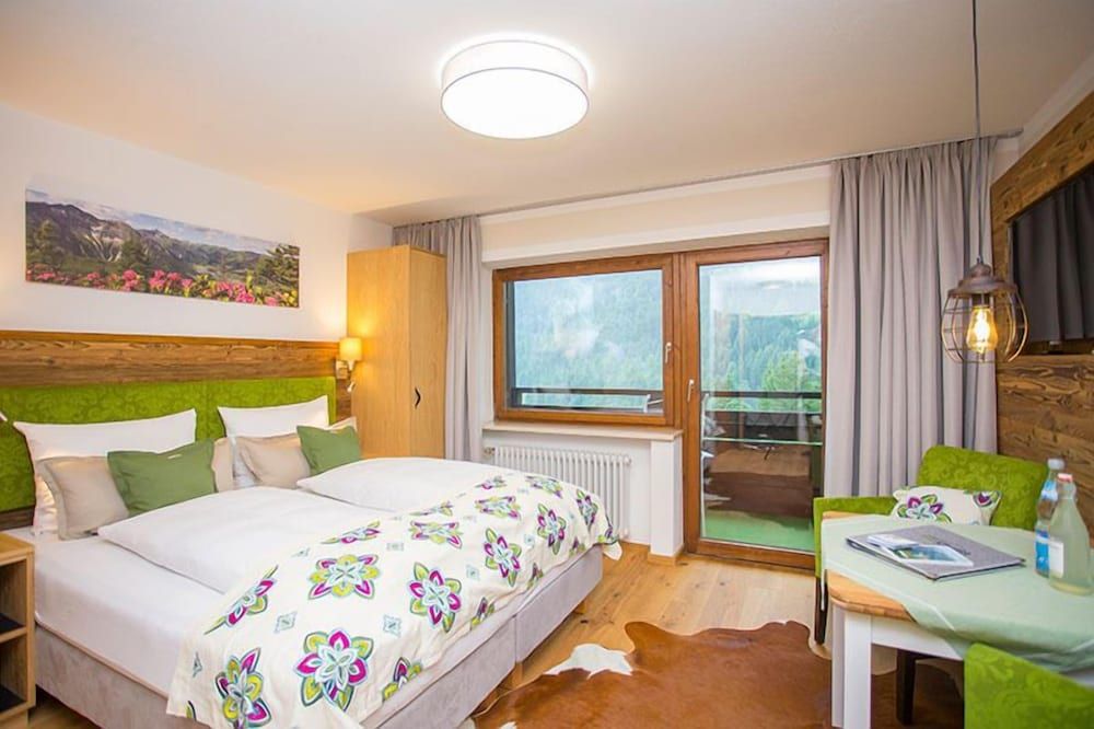 Exclusive Studio, Mountain View