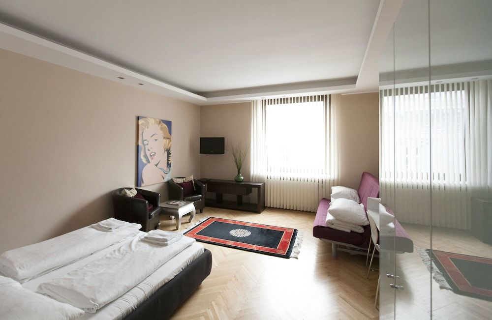 undefined Heart of Vienna Opera House Studio 5