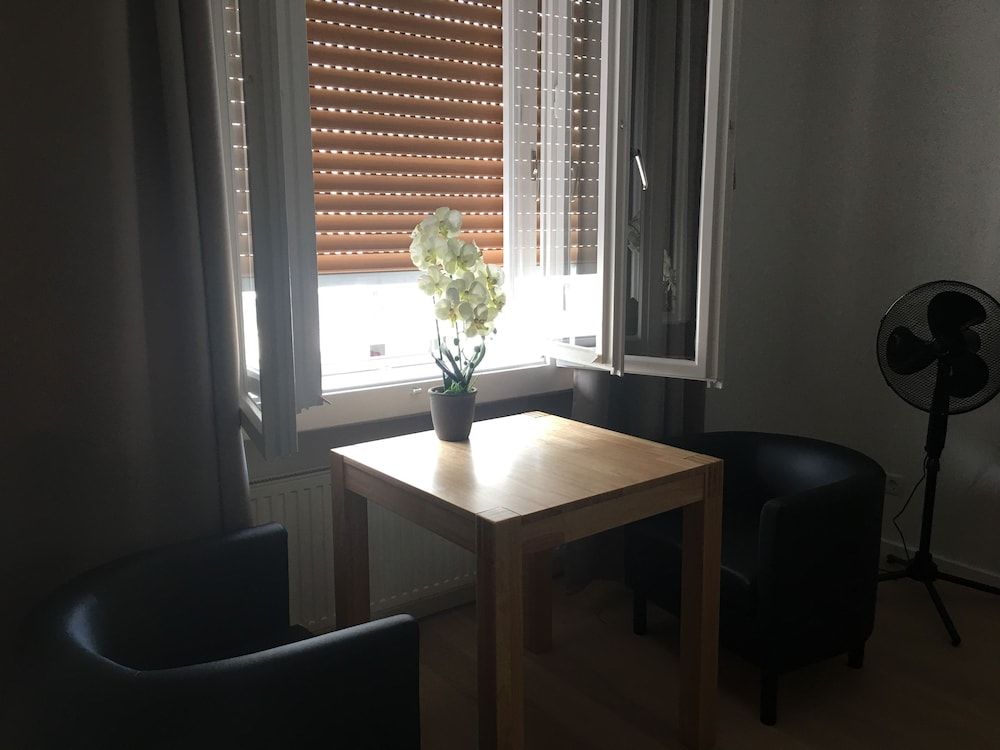 City-center Hoher Markt Standard Room, 1 King Bed, Private Bathroom 8