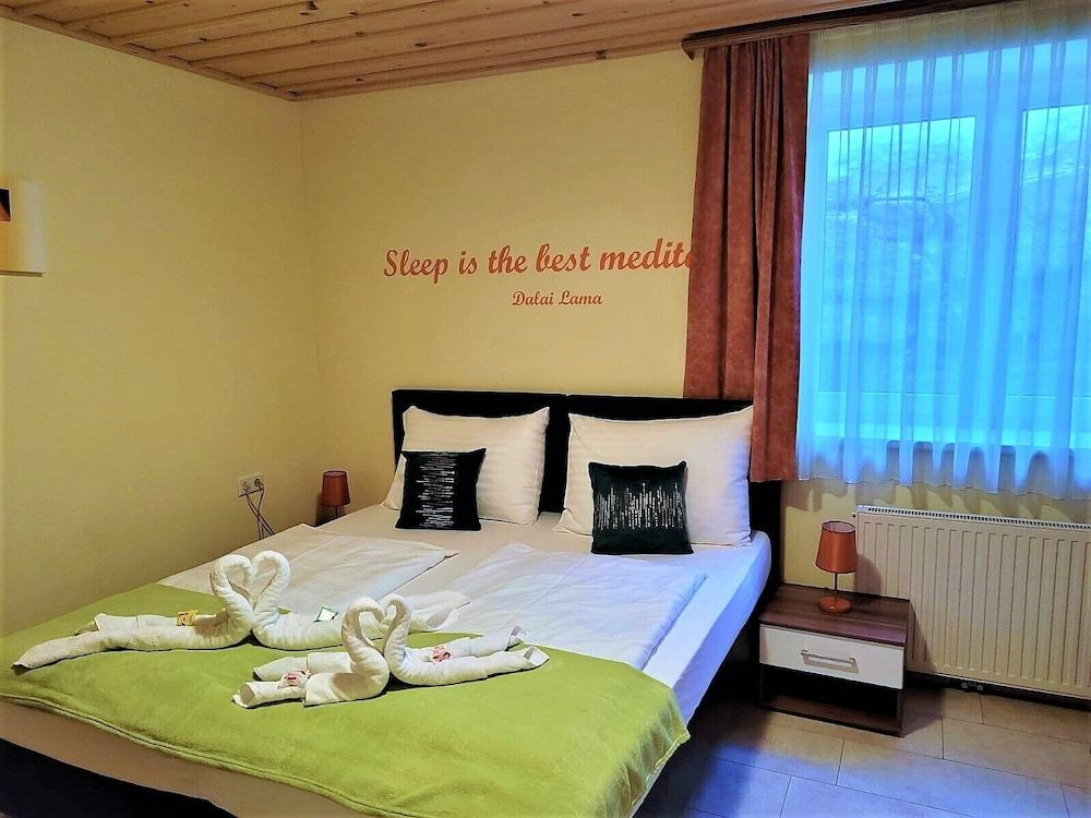 Basic Double or Twin Room, 1 Bedroom