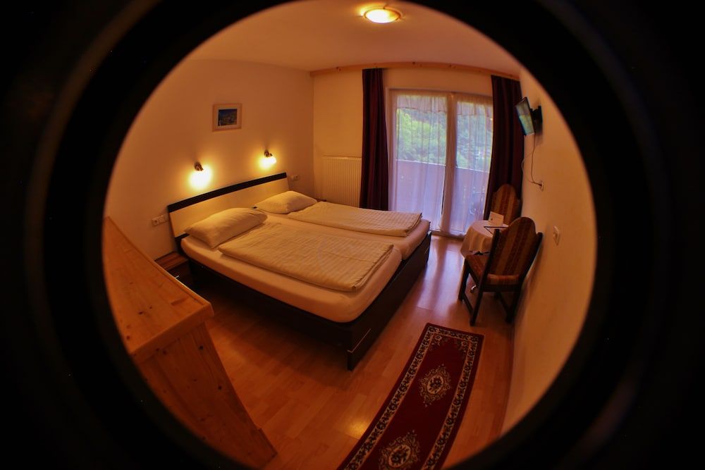 Business Quadruple Room, Accessible
