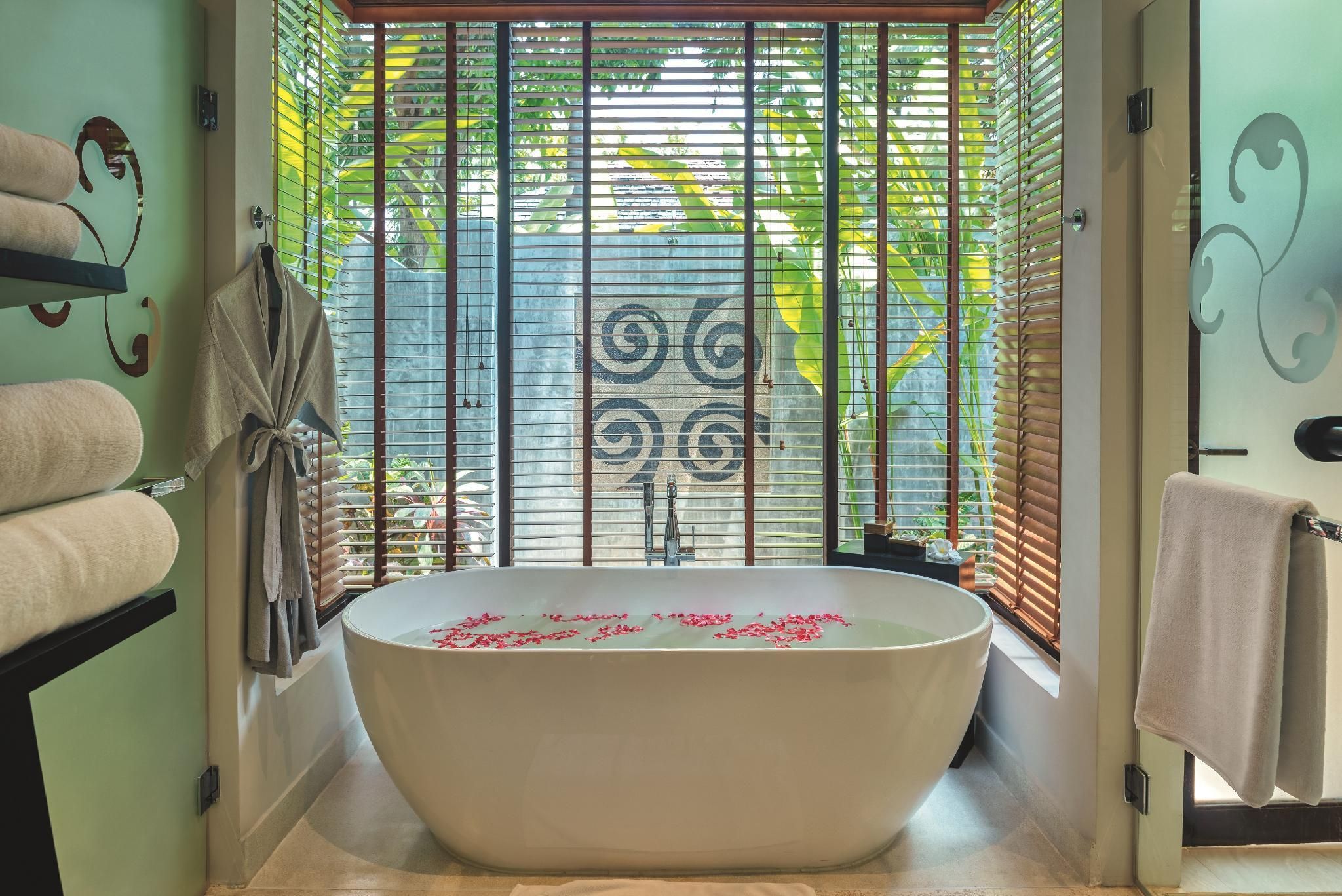 Mövenpick Asara Resort & Spa Hua Hin Junior Suite Pool View 2