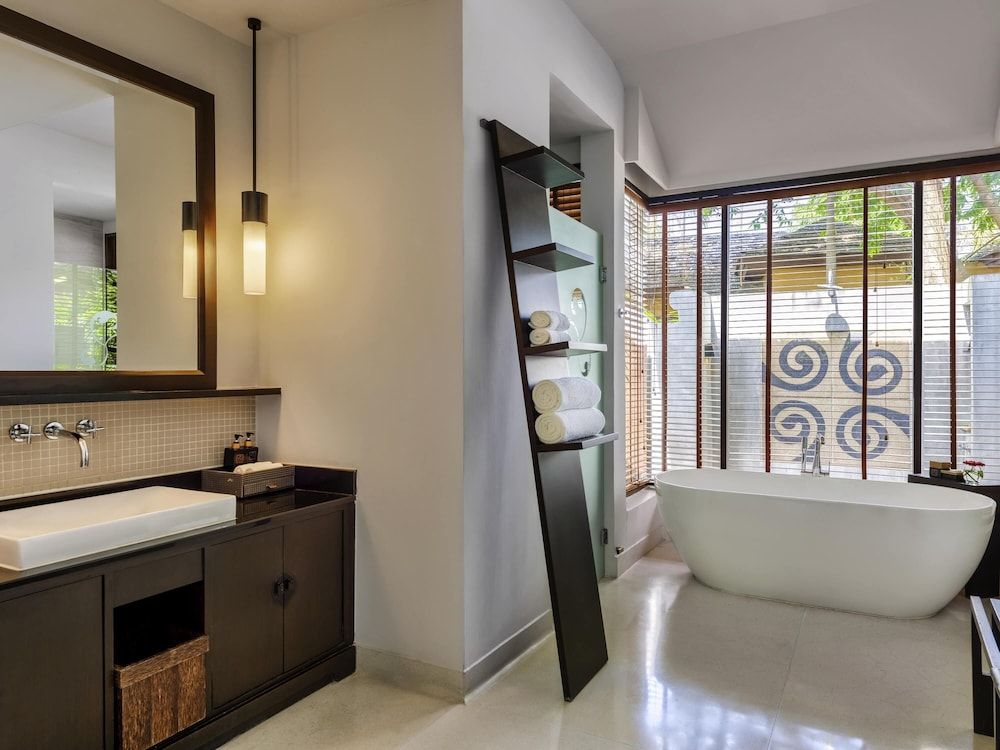 Mövenpick Asara Resort & Spa Hua Hin Junior Suite, 2 Twin Beds, Pool View 5