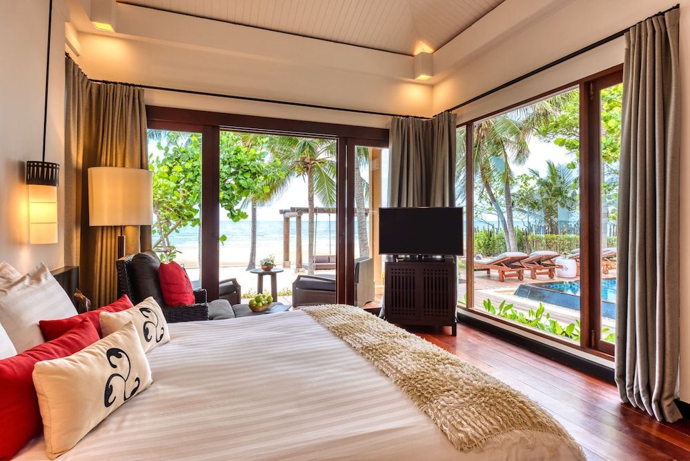 Presidential Villa, Oceanfront